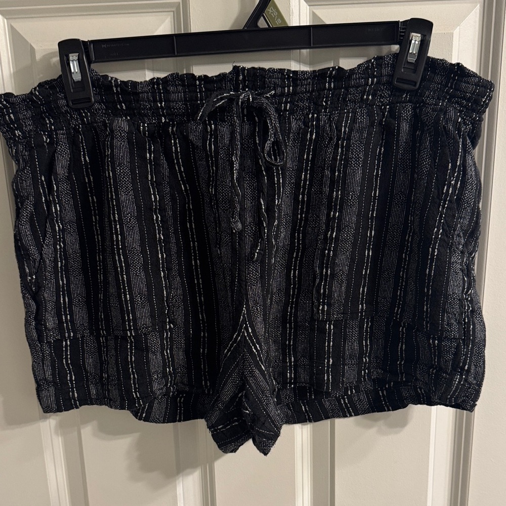 Time and Tru Black and White Striped High Waist Shorts